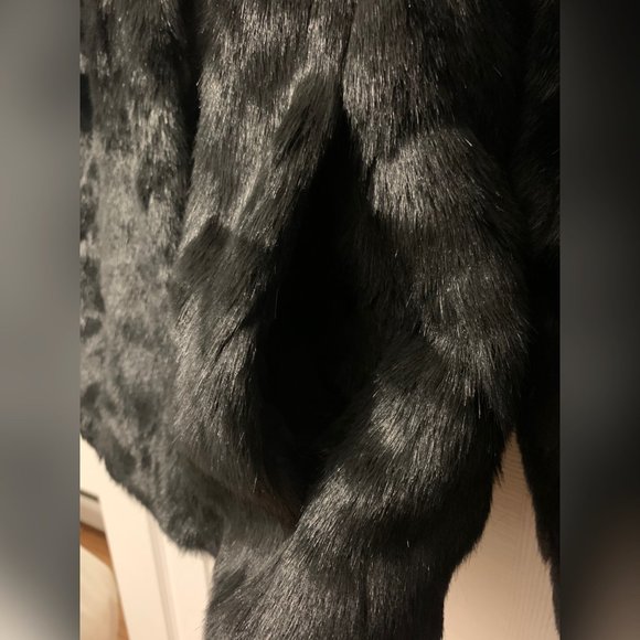H&M Black Faux Fur Jacket - Picture 5 of 10